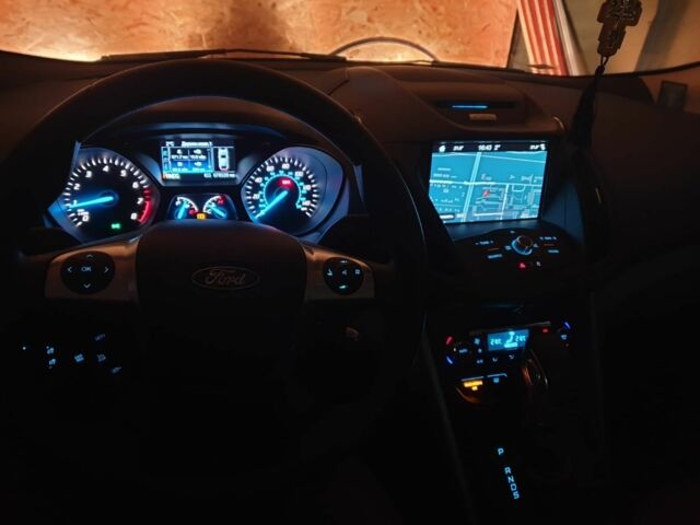 Черный Форд Эскейп, объемом двигателя 0 л и пробегом 155 тыс. км за 11950 $, фото 5 на Automoto.ua