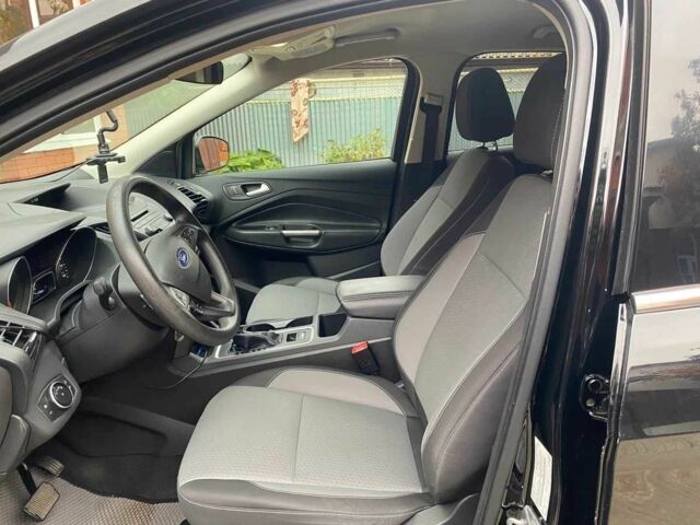 Чорний Форд Ескейп, об'ємом двигуна 1.5 л та пробігом 80 тис. км за 13500 $, фото 4 на Automoto.ua