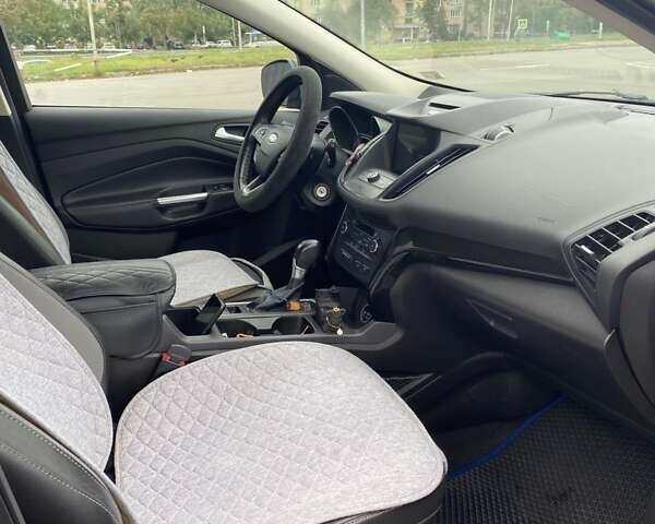 Форд Эскейп 2016 в Киеве на Automoto.ua Черный Форд Эскейп, объемом двигателя 1.5 л и пробегом 115 тыс. км за 12700 $, фото 7 на Automoto.ua
