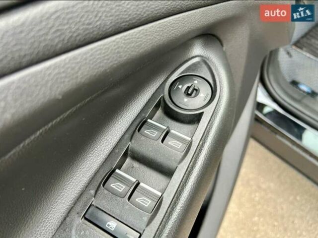 Черный Форд Эскейп, объемом двигателя 1.5 л и пробегом 187 тыс. км за 11700 $, фото 9 на Automoto.ua