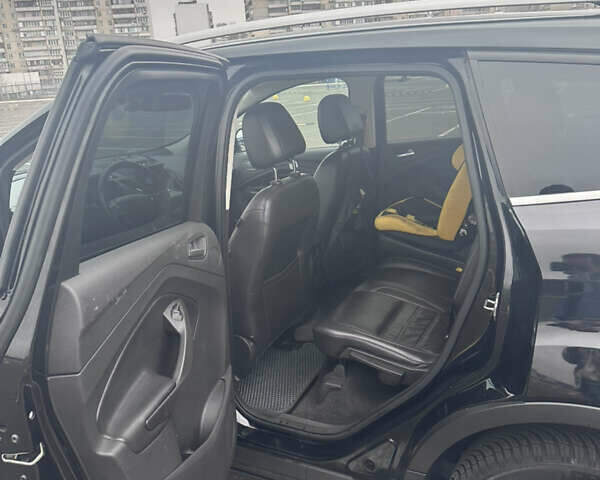 Чорний Форд Ескейп, об'ємом двигуна 1.5 л та пробігом 160 тис. км за 12000 $, фото 5 на Automoto.ua