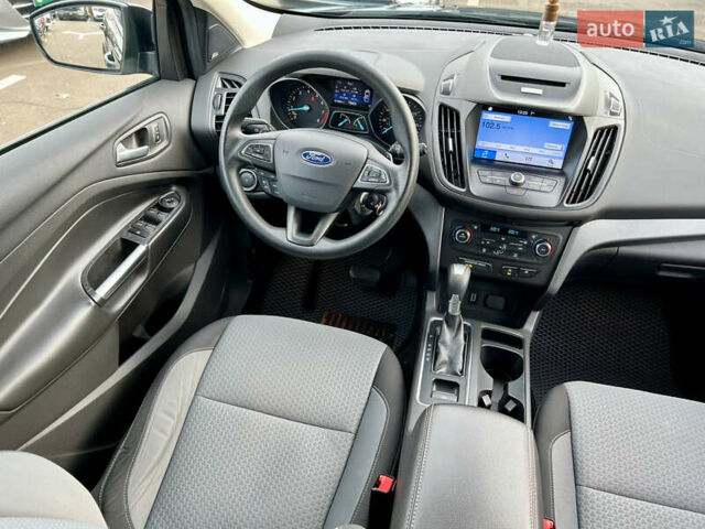 Чорний Форд Ескейп, об'ємом двигуна 1.5 л та пробігом 187 тис. км за 12500 $, фото 38 на Automoto.ua