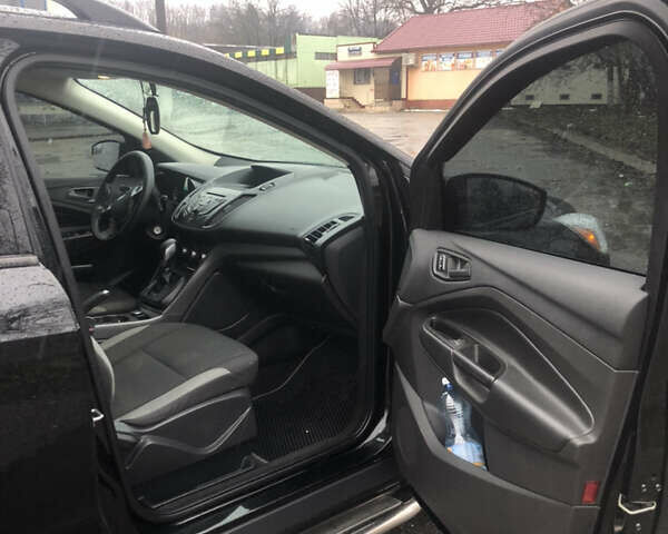 Черный Форд Эскейп, объемом двигателя 2.5 л и пробегом 127 тыс. км за 11700 $, фото 7 на Automoto.ua