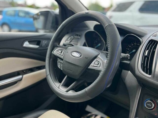 Черный Форд Эскейп, объемом двигателя 1.5 л и пробегом 128 тыс. км за 11999 $, фото 15 на Automoto.ua