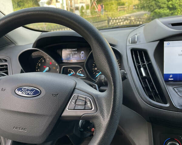 Черный Форд Эскейп, объемом двигателя 1.5 л и пробегом 88 тыс. км за 13026 $, фото 5 на Automoto.ua