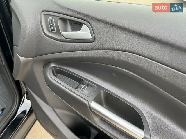 Чорний Форд Ескейп, об'ємом двигуна 1.5 л та пробігом 187 тис. км за 12500 $, фото 40 на Automoto.ua