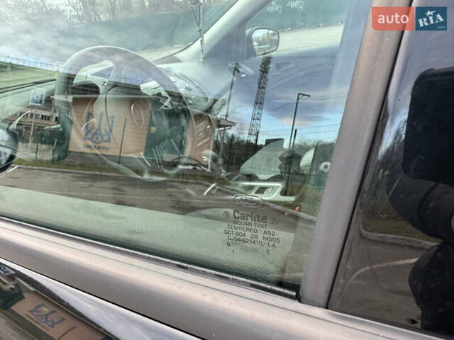 Черный Форд Эскейп, объемом двигателя 2.5 л и пробегом 144 тыс. км за 12900 $, фото 7 на Automoto.ua