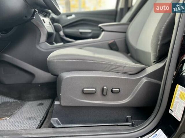 Черный Форд Эскейп, объемом двигателя 1.5 л и пробегом 187 тыс. км за 11700 $, фото 10 на Automoto.ua