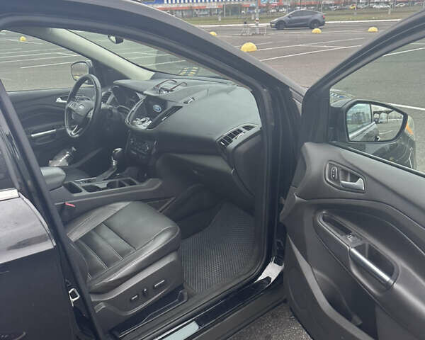 Чорний Форд Ескейп, об'ємом двигуна 1.5 л та пробігом 160 тис. км за 12000 $, фото 10 на Automoto.ua