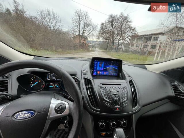 Черный Форд Эскейп, объемом двигателя 2.49 л и пробегом 203 тыс. км за 11000 $, фото 3 на Automoto.ua