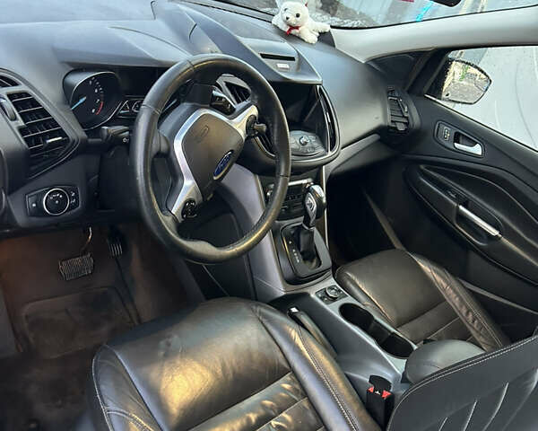 Чорний Форд Ескейп, об'ємом двигуна 2 л та пробігом 177 тис. км за 14002 $, фото 7 на Automoto.ua
