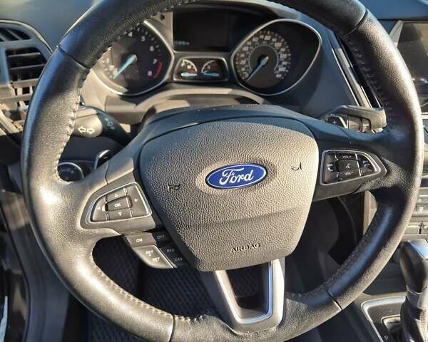 Форд Эскейп 2016 в Хмельницком на Automoto.ua Черный Форд Эскейп, объемом двигателя 2 л и пробегом 111 тыс. км за 15000 $, фото 64 на Automoto.ua