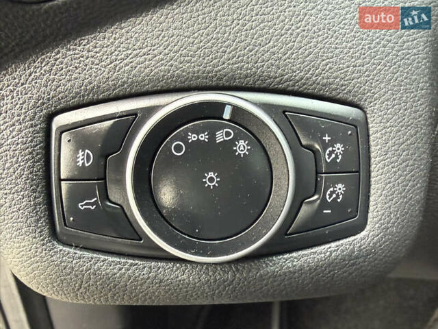 Черный Форд Эскейп, объемом двигателя 1.5 л и пробегом 146 тыс. км за 12700 $, фото 49 на Automoto.ua