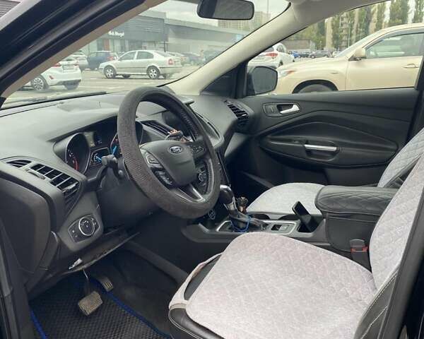 Форд Эскейп 2016 в Киеве на Automoto.ua Черный Форд Эскейп, объемом двигателя 1.5 л и пробегом 115 тыс. км за 12700 $, фото 3 на Automoto.ua