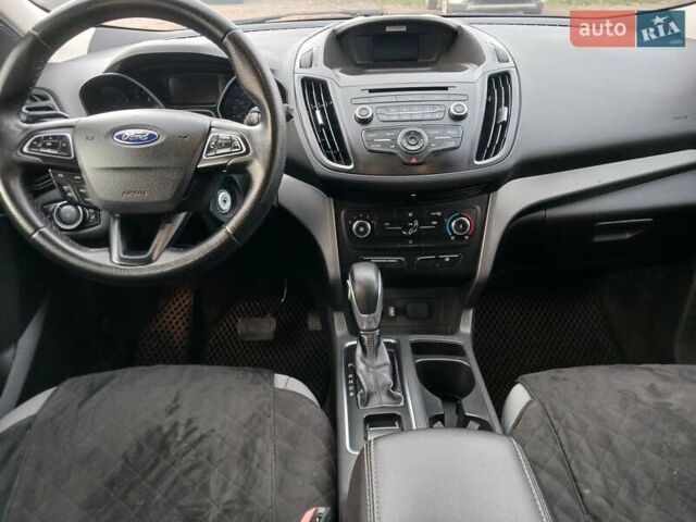 Чорний Форд Ескейп, об'ємом двигуна 2.5 л та пробігом 103 тис. км за 14000 $, фото 13 на Automoto.ua