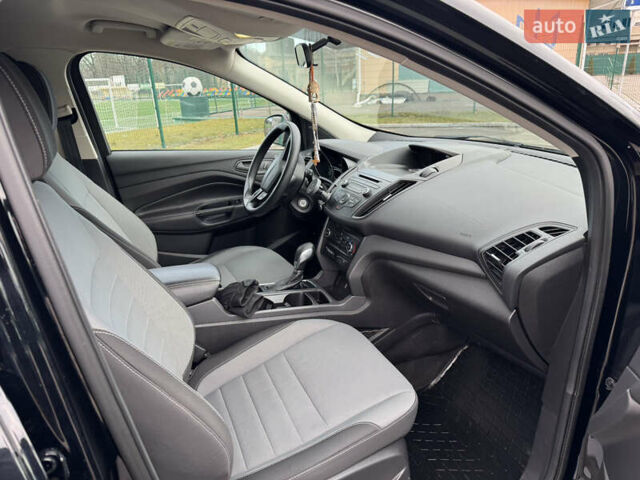 Черный Форд Эскейп, объемом двигателя 2.5 л и пробегом 144 тыс. км за 12900 $, фото 5 на Automoto.ua