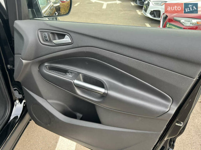 Черный Форд Эскейп, объемом двигателя 1.5 л и пробегом 187 тыс. км за 12000 $, фото 42 на Automoto.ua