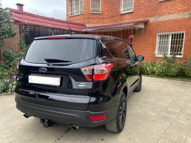 Чорний Форд Ескейп, об'ємом двигуна 1.5 л та пробігом 80 тис. км за 13500 $, фото 2 на Automoto.ua