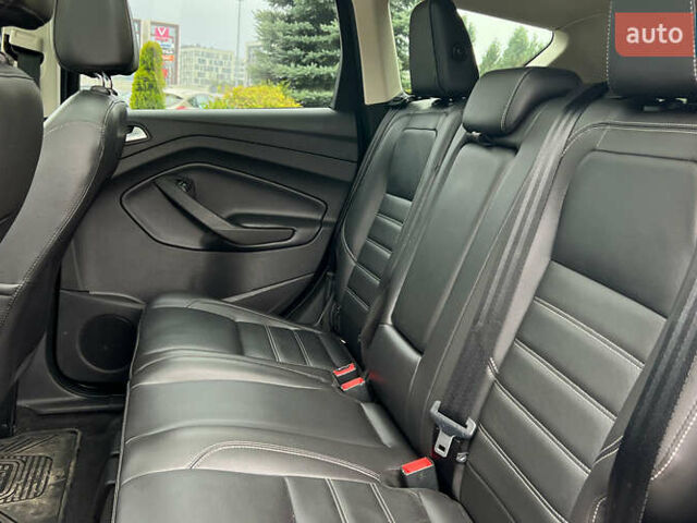 Черный Форд Эскейп, объемом двигателя 2 л и пробегом 151 тыс. км за 16600 $, фото 25 на Automoto.ua