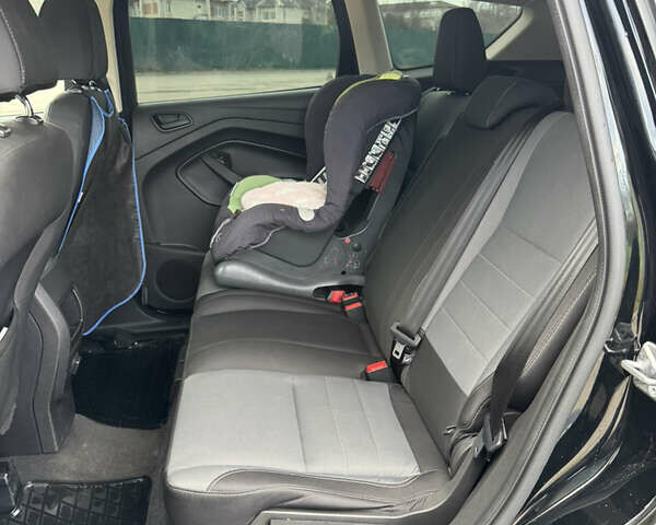 Черный Форд Эскейп, объемом двигателя 2.5 л и пробегом 144 тыс. км за 12900 $, фото 16 на Automoto.ua