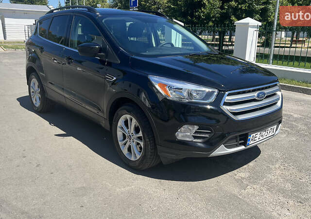 Чорний Форд Ескейп, об'ємом двигуна 1.5 л та пробігом 114 тис. км за 13000 $, фото 1 на Automoto.ua
