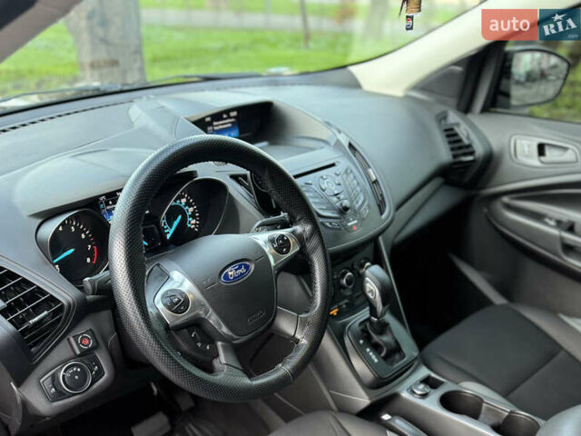 Черный Форд Эскейп, объемом двигателя 2.52 л и пробегом 98 тыс. км за 12900 $, фото 10 на Automoto.ua