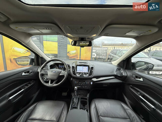 Черный Форд Эскейп, объемом двигателя 1.5 л и пробегом 146 тыс. км за 12700 $, фото 4 на Automoto.ua