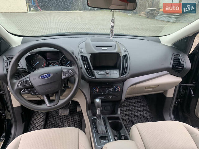 Черный Форд Эскейп, объемом двигателя 1.5 л и пробегом 112 тыс. км за 12900 $, фото 5 на Automoto.ua