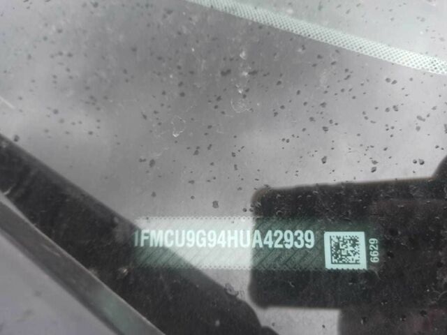 Черный Форд Эскейп, объемом двигателя 2 л и пробегом 147 тыс. км за 12500 $, фото 6 на Automoto.ua