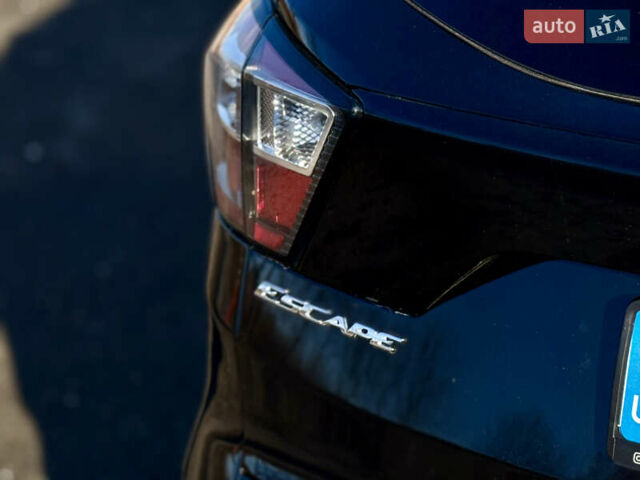 Чорний Форд Ескейп, об'ємом двигуна 1.5 л та пробігом 172 тис. км за 14350 $, фото 42 на Automoto.ua