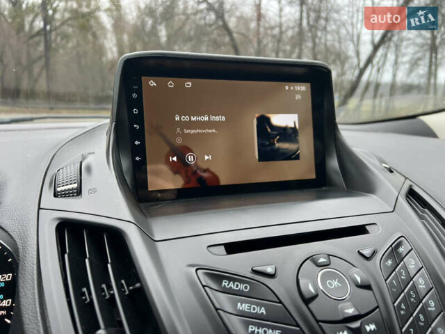 Черный Форд Эскейп, объемом двигателя 2.5 л и пробегом 200 тыс. км за 11700 $, фото 5 на Automoto.ua