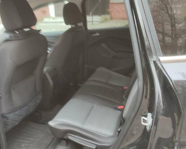 Черный Форд Эскейп, объемом двигателя 1.6 л и пробегом 97 тыс. км за 14400 $, фото 2 на Automoto.ua