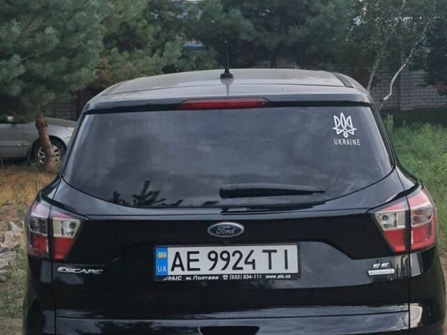 Форд Ескейп 2016 у Лубнах на Automoto.ua Чорний Форд Ескейп, об'ємом двигуна 1.5 л та пробігом 170 тис. км за 12999 $, фото 4 на Automoto.ua