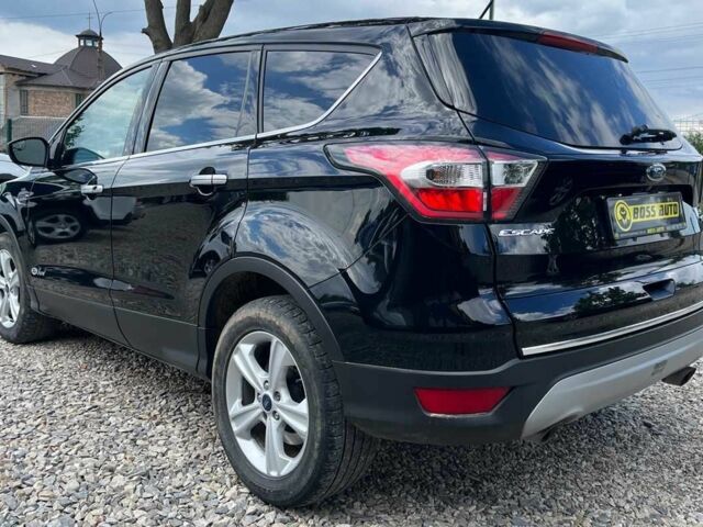 Черный Форд Эскейп, объемом двигателя 1.5 л и пробегом 128 тыс. км за 11999 $, фото 5 на Automoto.ua