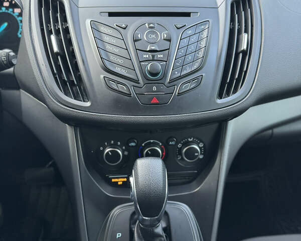 Черный Форд Эскейп, объемом двигателя 2.52 л и пробегом 98 тыс. км за 12900 $, фото 18 на Automoto.ua