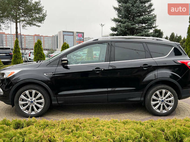 Черный Форд Эскейп, объемом двигателя 2 л и пробегом 151 тыс. км за 16600 $, фото 3 на Automoto.ua