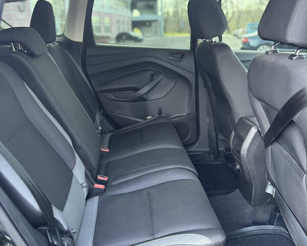 Черный Форд Эскейп, объемом двигателя 2.52 л и пробегом 98 тыс. км за 12900 $, фото 14 на Automoto.ua