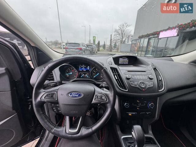 Черный Форд Эскейп, объемом двигателя 2.49 л и пробегом 177 тыс. км за 10500 $, фото 14 на Automoto.ua