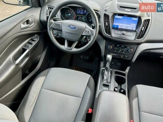 Черный Форд Эскейп, объемом двигателя 1.5 л и пробегом 187 тыс. км за 11700 $, фото 28 на Automoto.ua