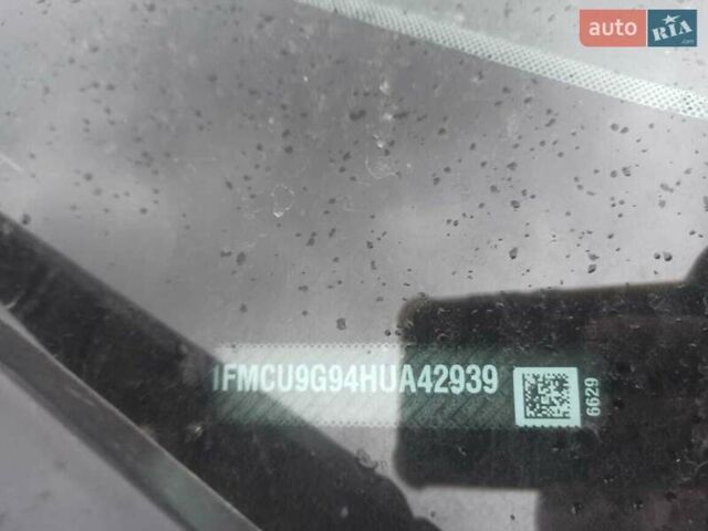 Черный Форд Эскейп, объемом двигателя 2 л и пробегом 147 тыс. км за 12500 $, фото 4 на Automoto.ua