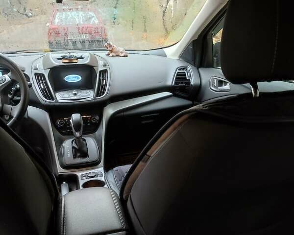 Черный Форд Эскейп, объемом двигателя 1.6 л и пробегом 97 тыс. км за 14400 $, фото 1 на Automoto.ua