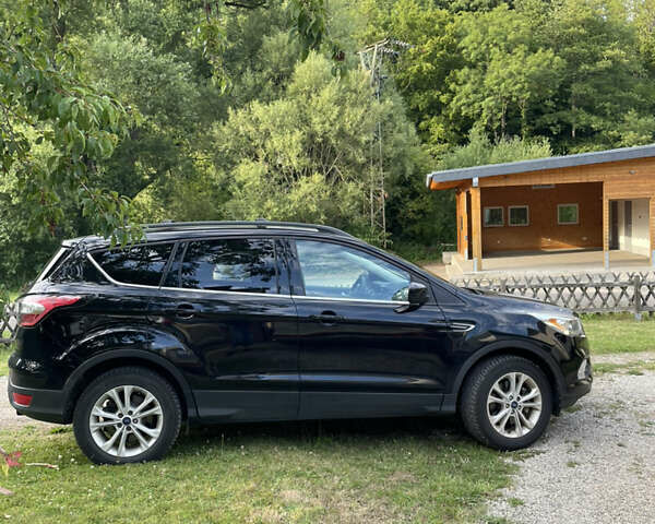 Черный Форд Эскейп, объемом двигателя 1.5 л и пробегом 88 тыс. км за 13026 $, фото 4 на Automoto.ua