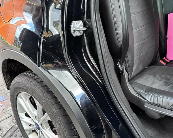 Чорний Форд Ескейп, об'ємом двигуна 2 л та пробігом 150 тис. км за 11500 $, фото 49 на Automoto.ua
