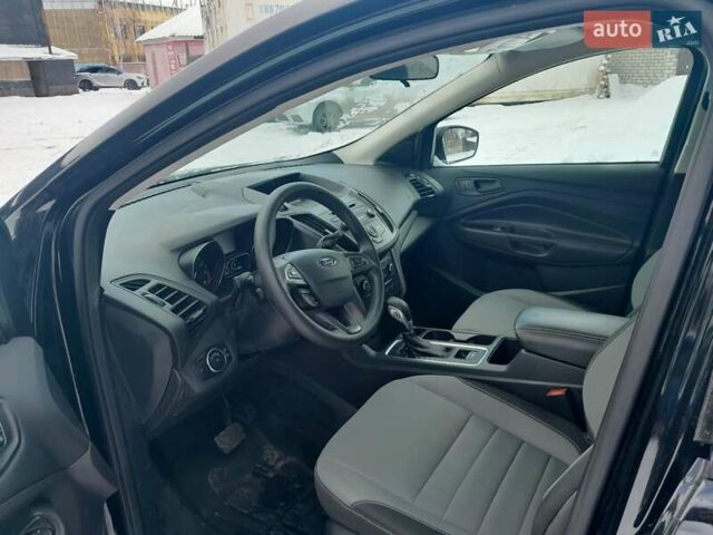 Черный Форд Эскейп, объемом двигателя 2.5 л и пробегом 167 тыс. км за 11500 $, фото 5 на Automoto.ua