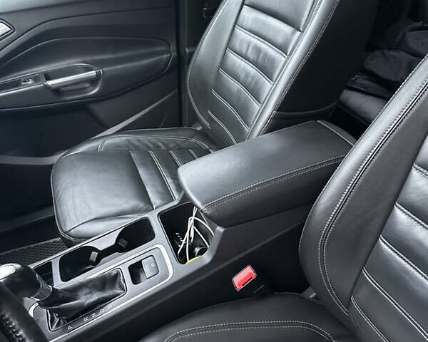 Чорний Форд Ескейп, об'ємом двигуна 2 л та пробігом 208 тис. км за 10700 $, фото 25 на Automoto.ua