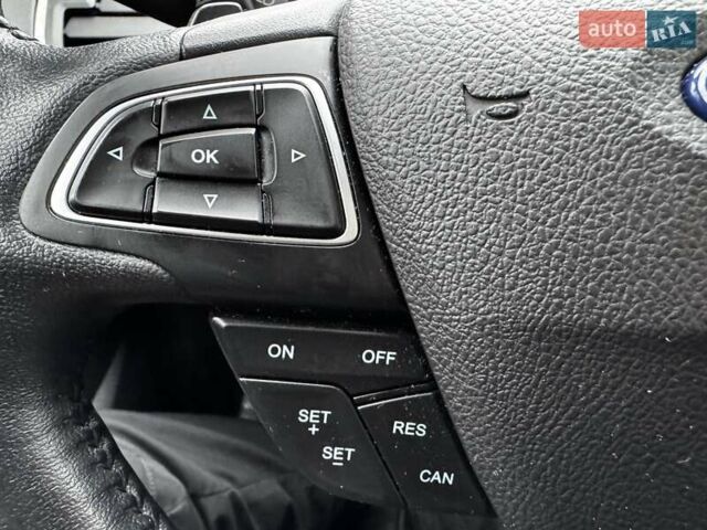 Черный Форд Эскейп, объемом двигателя 2 л и пробегом 88 тыс. км за 17000 $, фото 23 на Automoto.ua