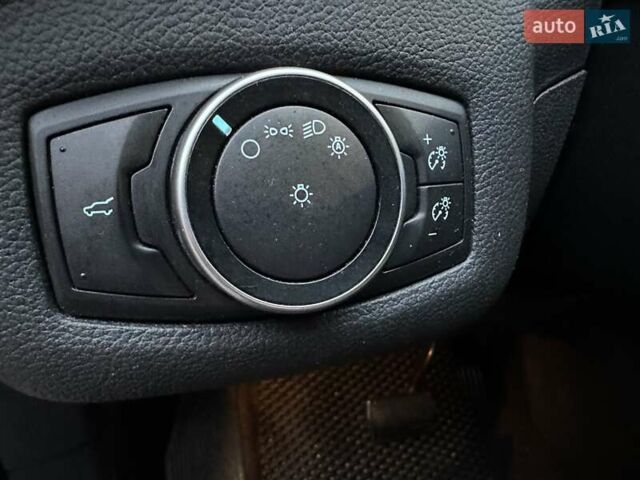 Черный Форд Эскейп, объемом двигателя 2.49 л и пробегом 137 тыс. км за 12400 $, фото 19 на Automoto.ua