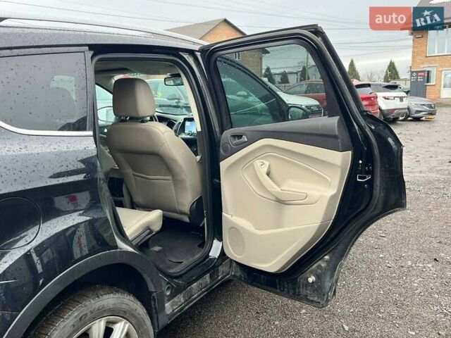 Черный Форд Эскейп, объемом двигателя 2 л и пробегом 194 тыс. км за 9600 $, фото 21 на Automoto.ua