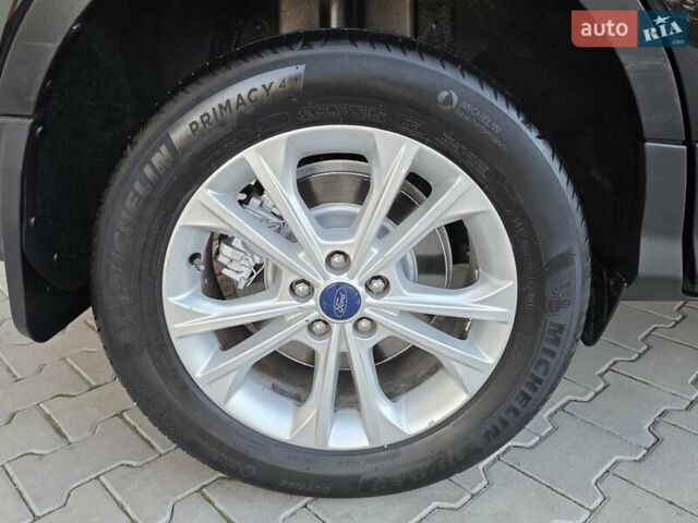 Черный Форд Эскейп, объемом двигателя 1.5 л и пробегом 106 тыс. км за 10999 $, фото 26 на Automoto.ua