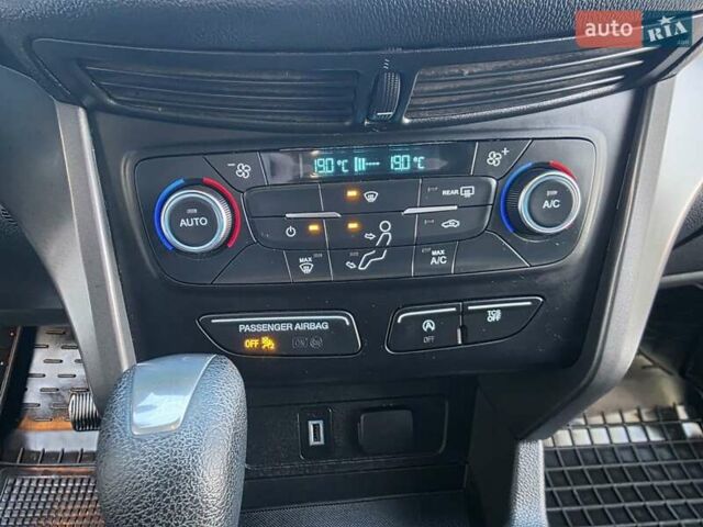 Черный Форд Эскейп, объемом двигателя 1.5 л и пробегом 106 тыс. км за 10999 $, фото 62 на Automoto.ua